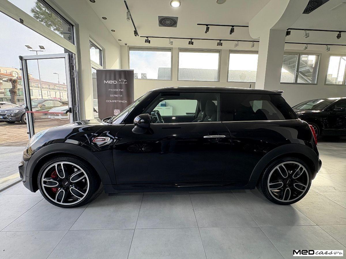 MINI - Mini - John Cooper Works Hype