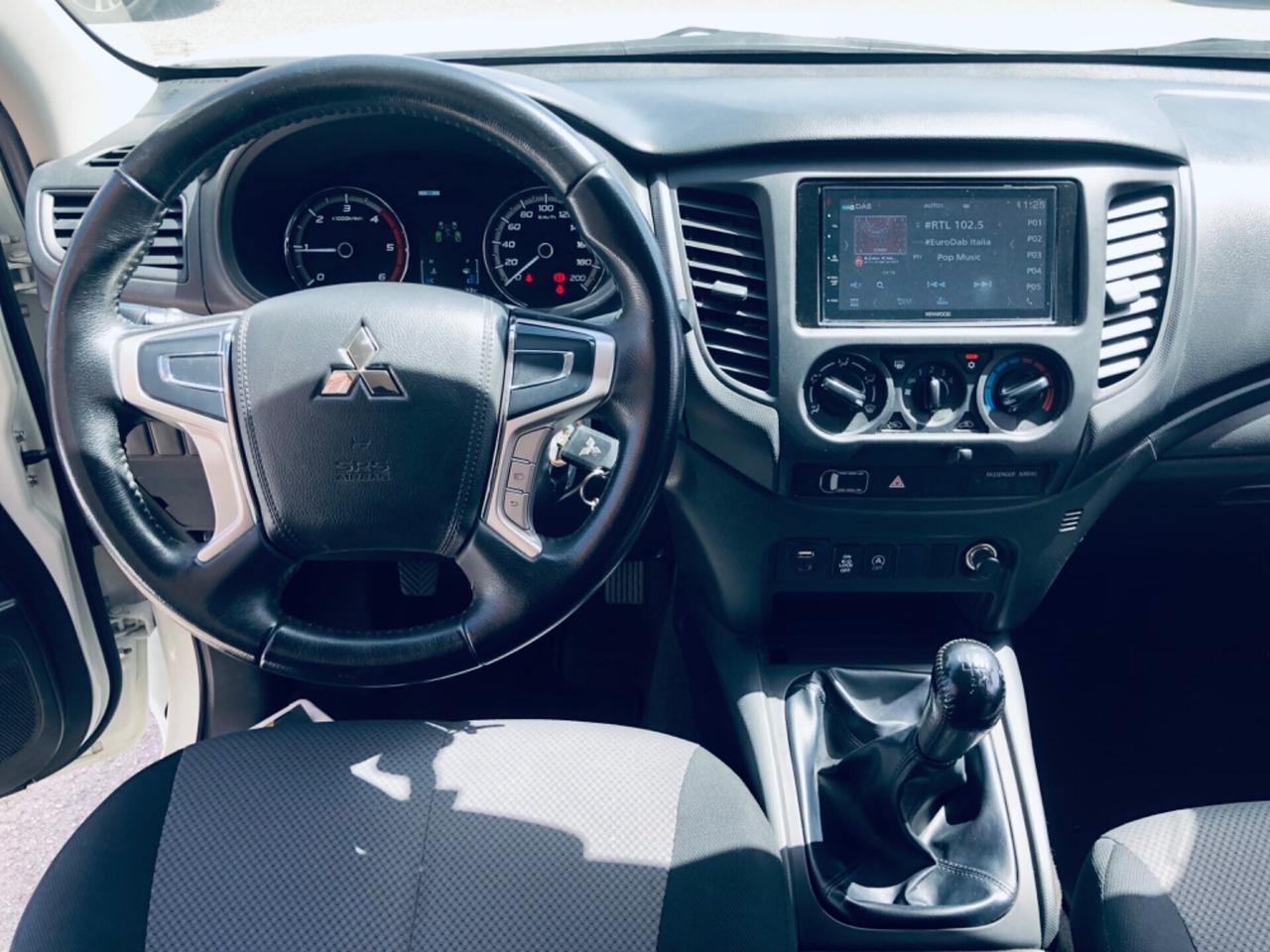 Mitsubishi L200 2.3 PICKUP CABINA ESTESA 4X4