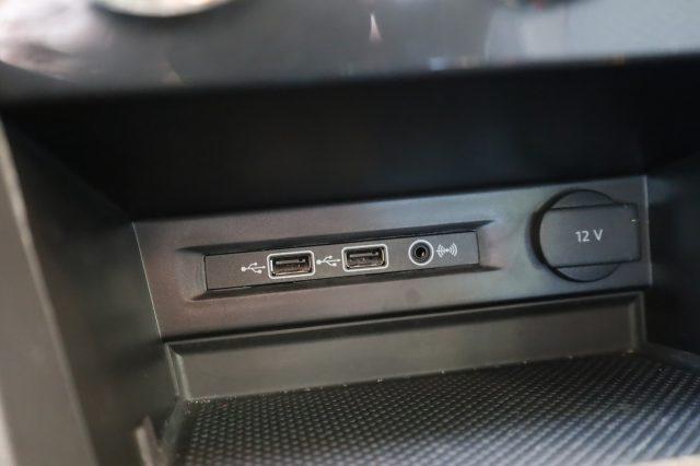 VOLKSWAGEN Tiguan 2.0 TDI Sport R-LINE 19" Full LED ACC Radar