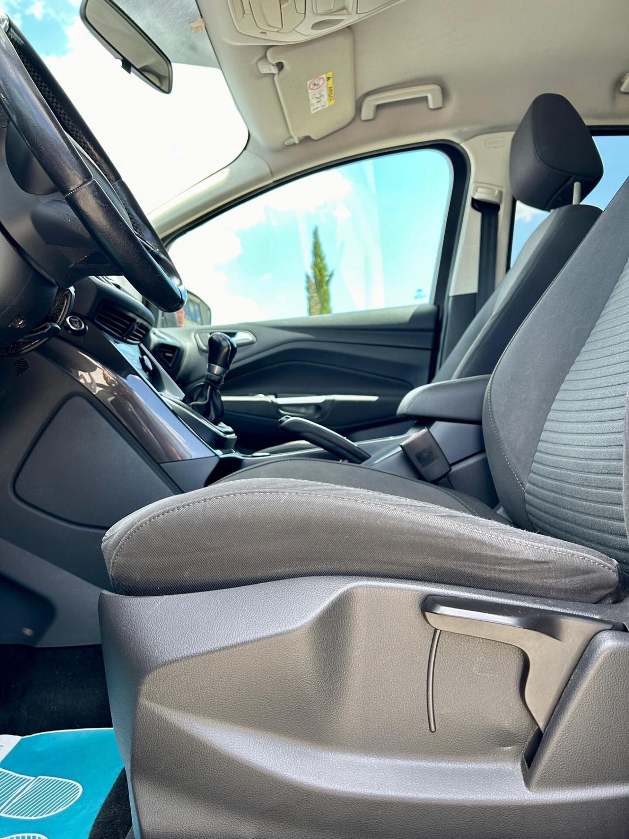 Ford C-Max 1.6 120CV GPL Titanium