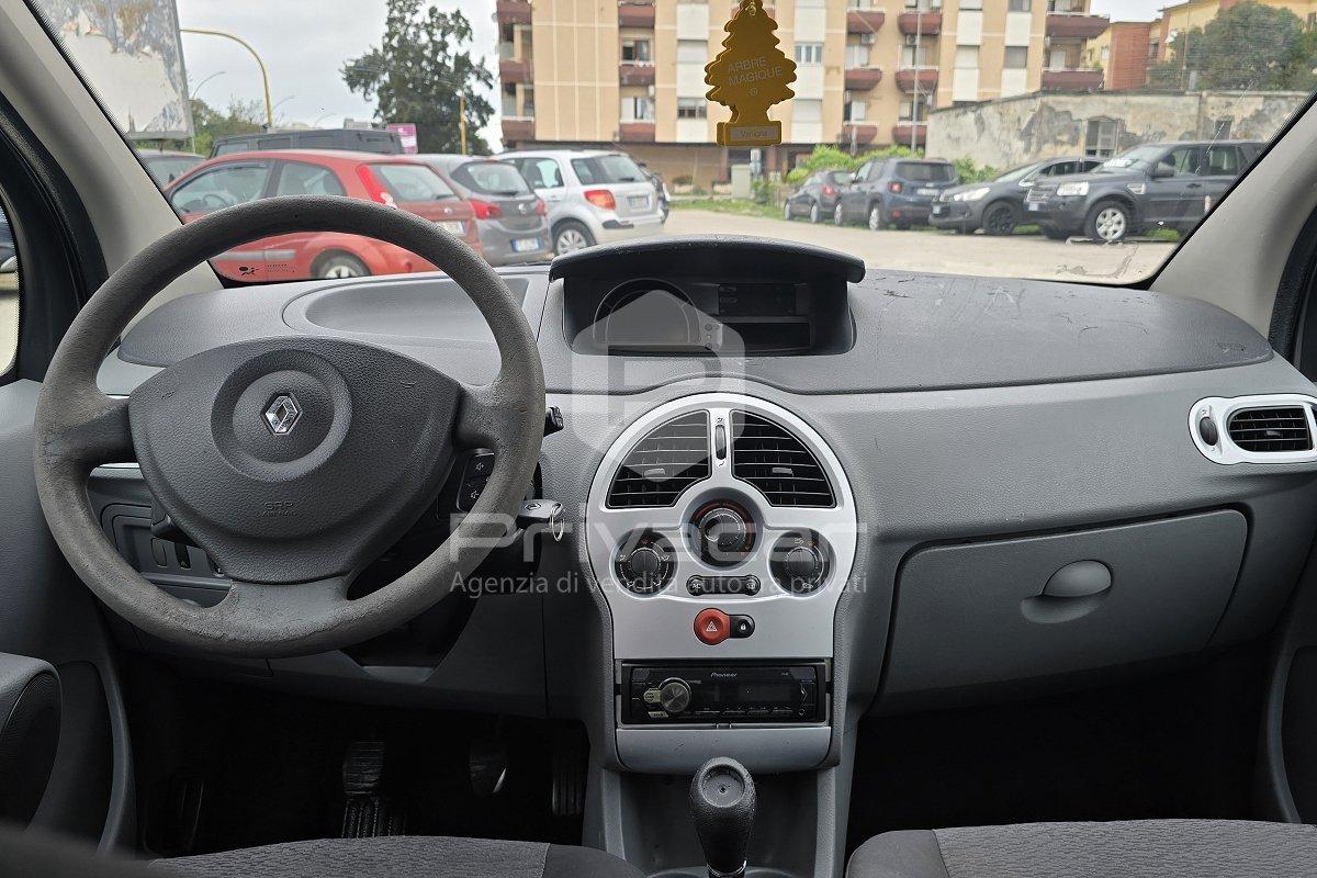 RENAULT Modus 1.2 16V Attractive