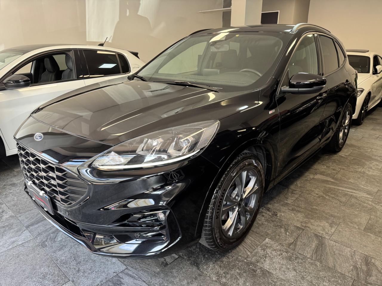 Ford Kuga 1.5 TDCi 120 CV 2WD ST-Line