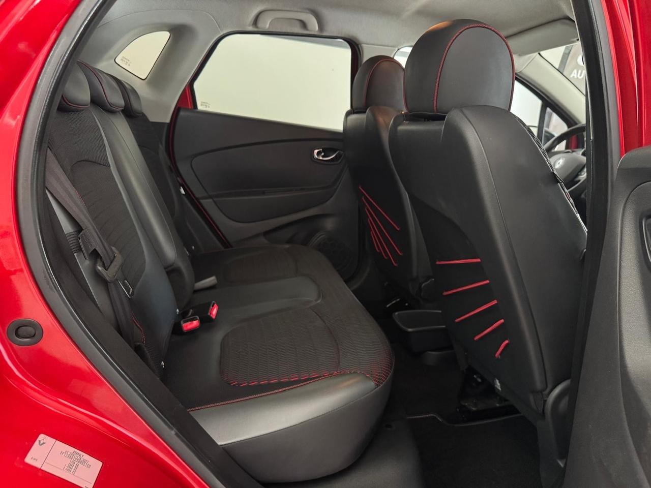 Renault Captur 1.500cc diesel/ 110cv/ 2017 / pronta consegna