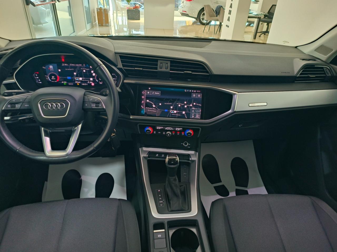 Audi Q3 35 TDI S tronic Business