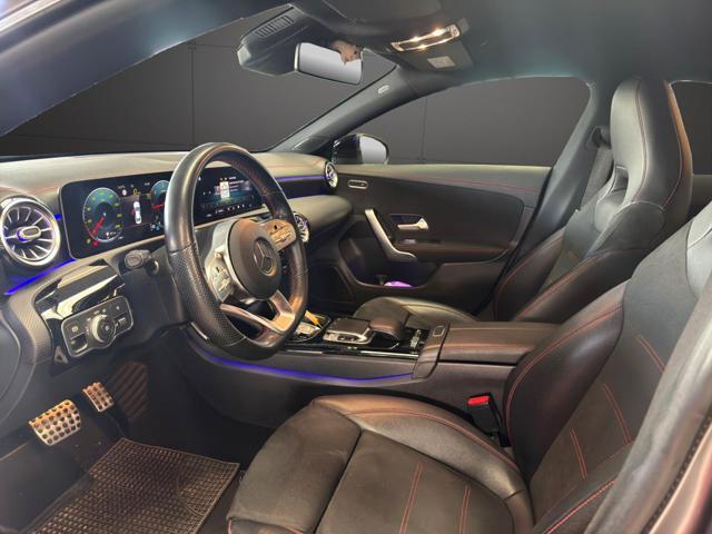 MERCEDES-BENZ CLA 180 d Automatic Premium
