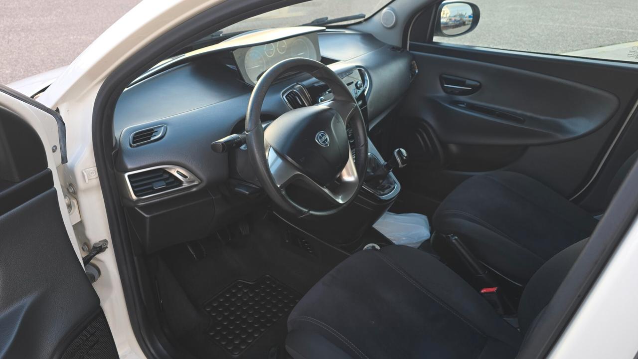 Lancia Ypsilon 1.3 MJT 16V 95 CV 5 porte S&S Platinum
