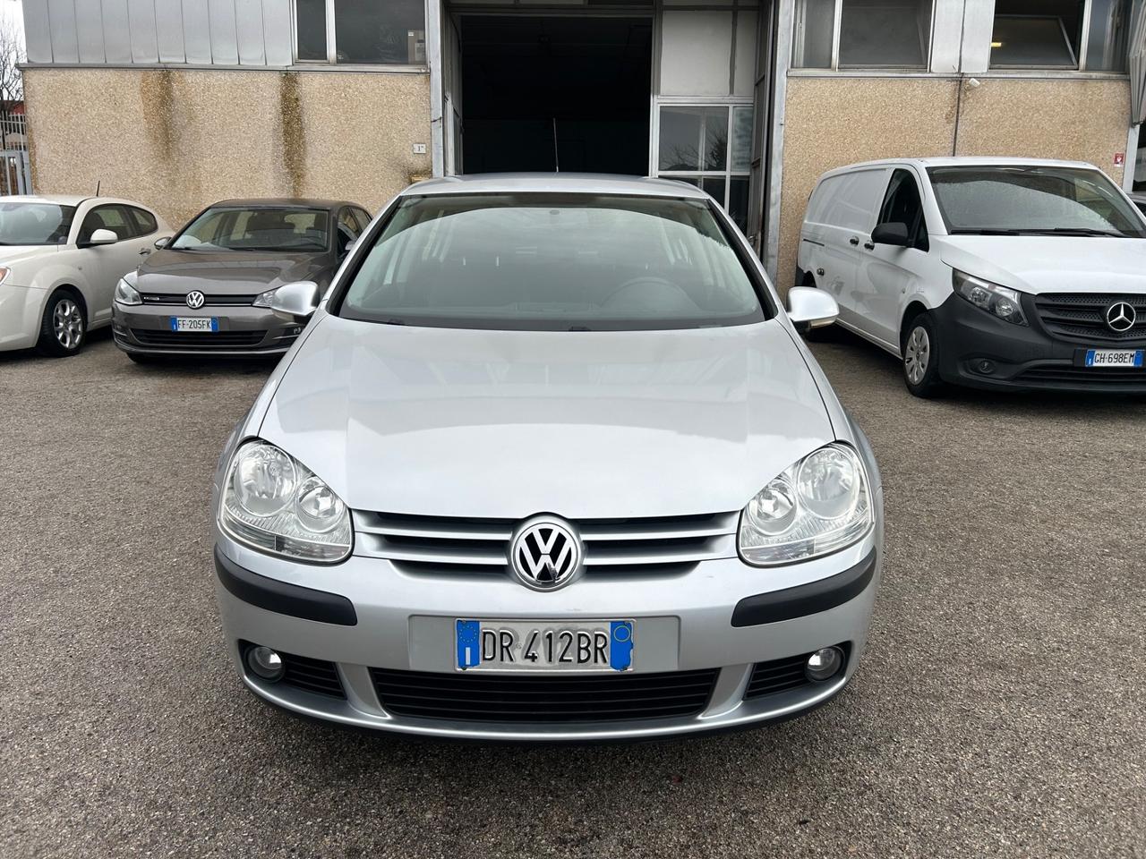 Volkswagen Golf 1.6 Benzina 99000km
