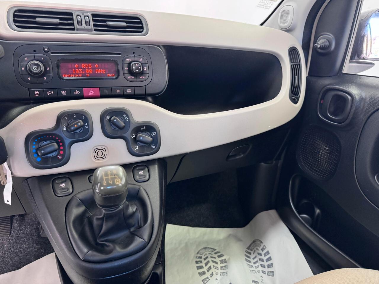 Fiat Panda 1.2 Lounge-GARANTITA-CITY CAR