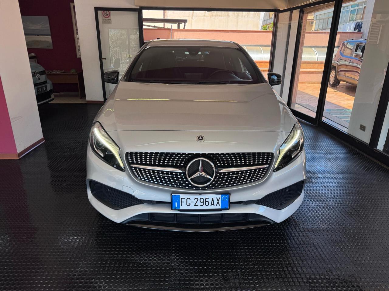 Mercedes-benz A180d Automatic Premium 2016 UNICOPRIETARIO