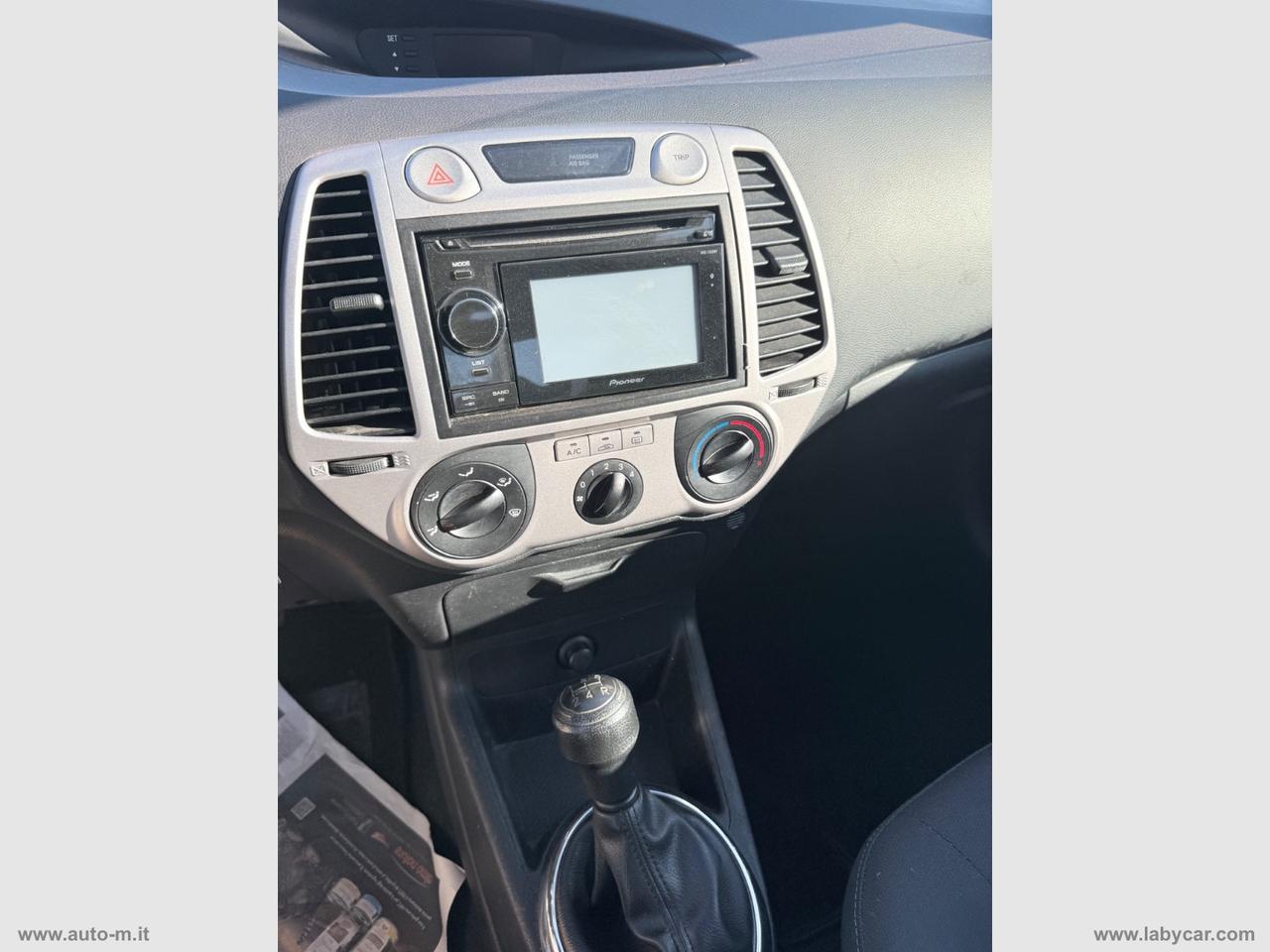 HYUNDAI i20 1.2 5p. Sound Edition
