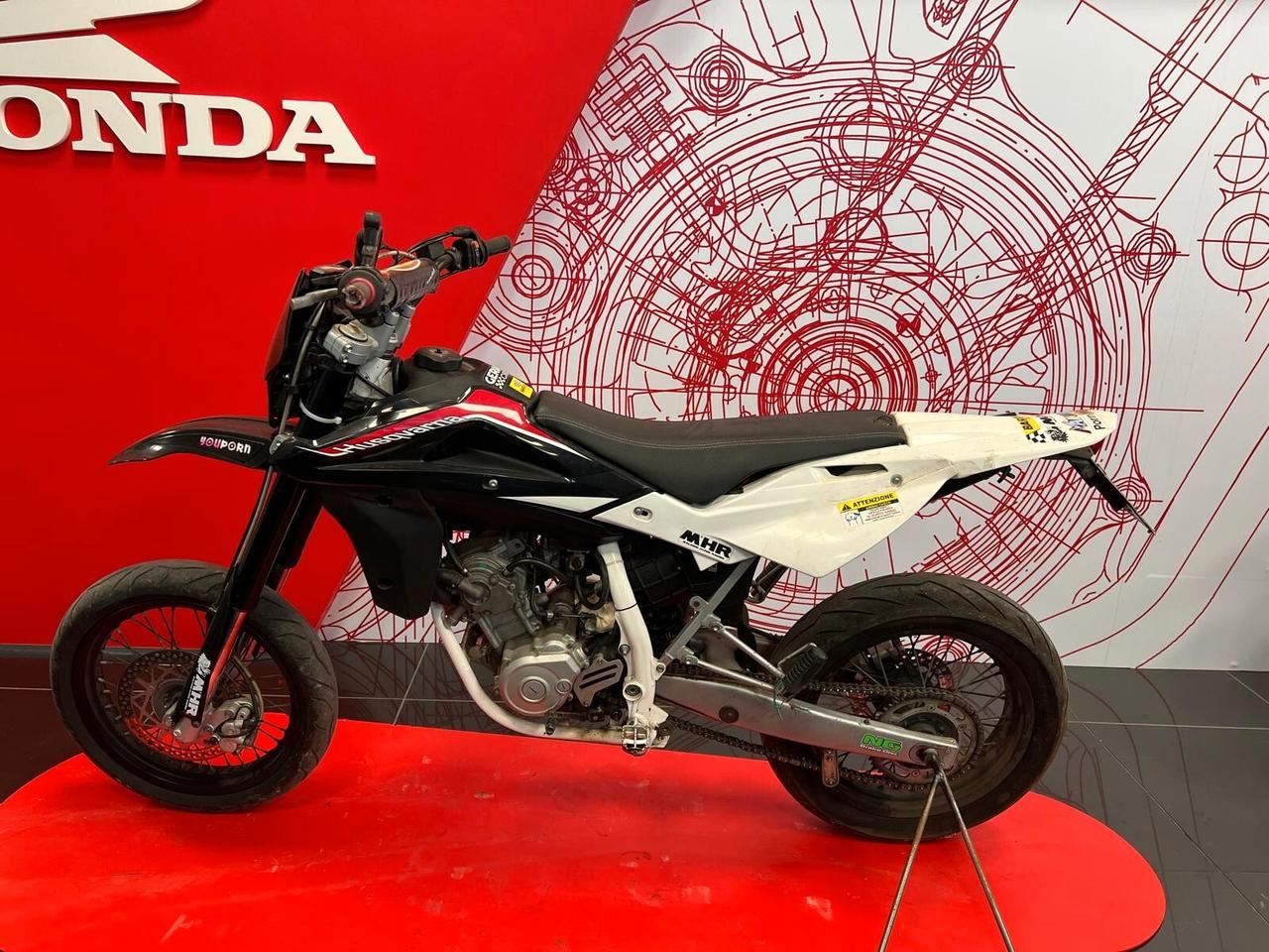 Husqvarna SM 125 Husqvarna SM 125 4T