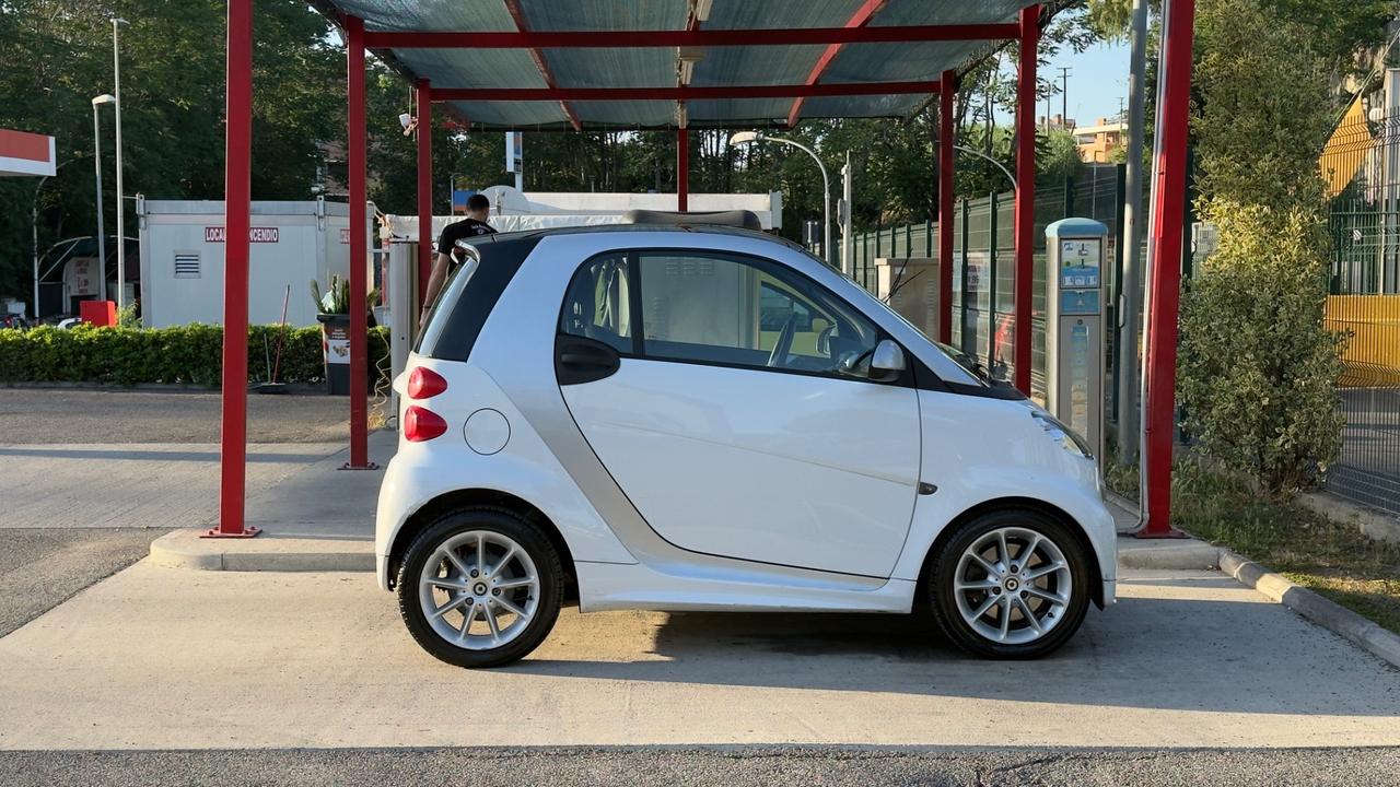Smart ForTwo MHD coupé passion 2014
