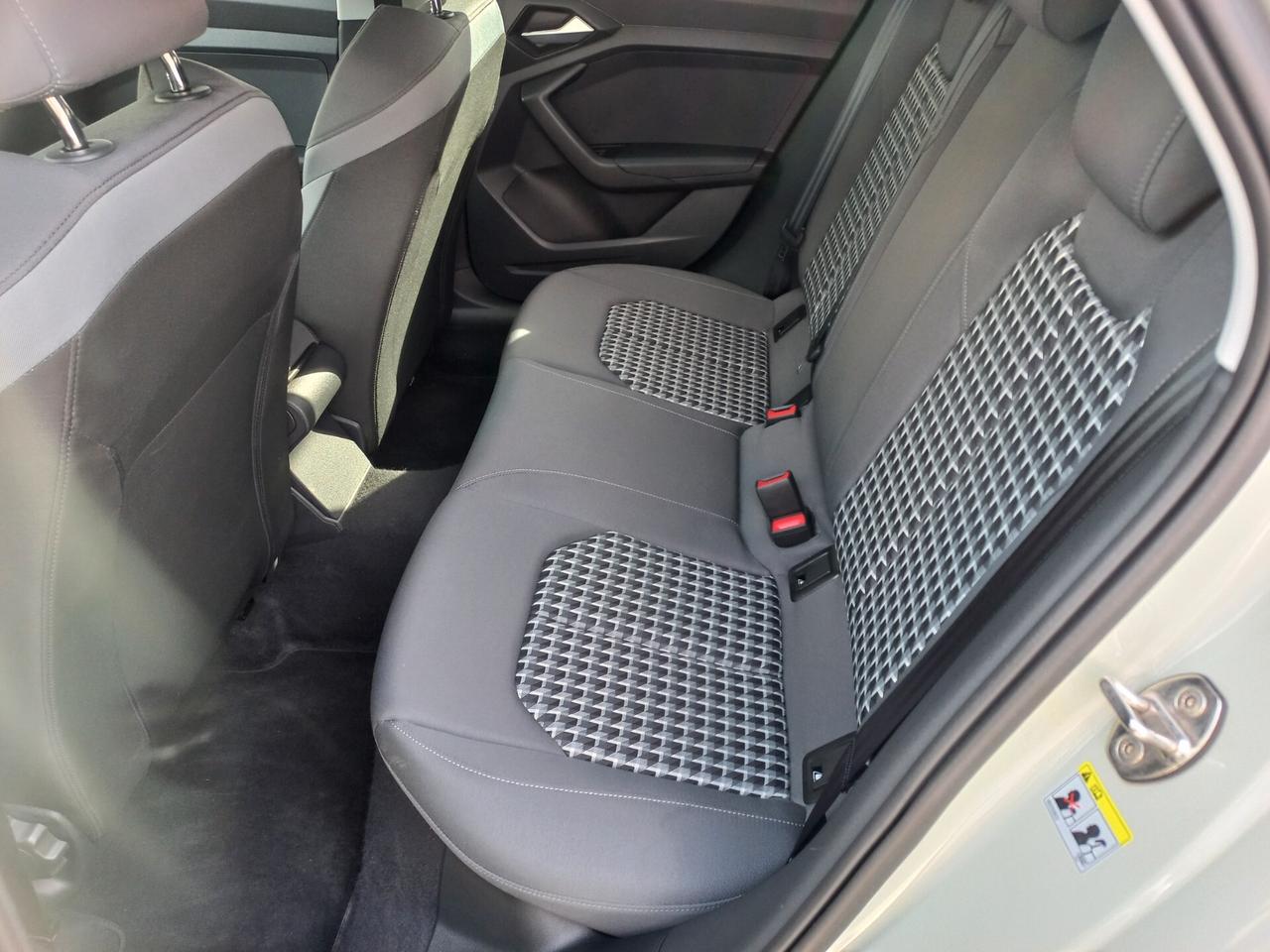 Audi A1 allstreet 30 TFSI S tronic Identity Contrast