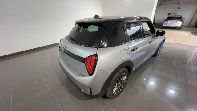 MINI Mini 5 Porte Cooper C Favoured