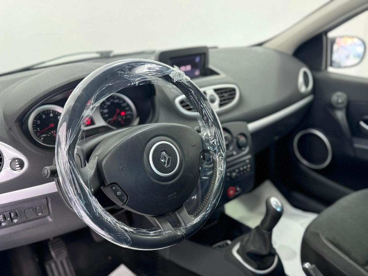 Renault Clio 1.2 16V 5 porte Dynamique