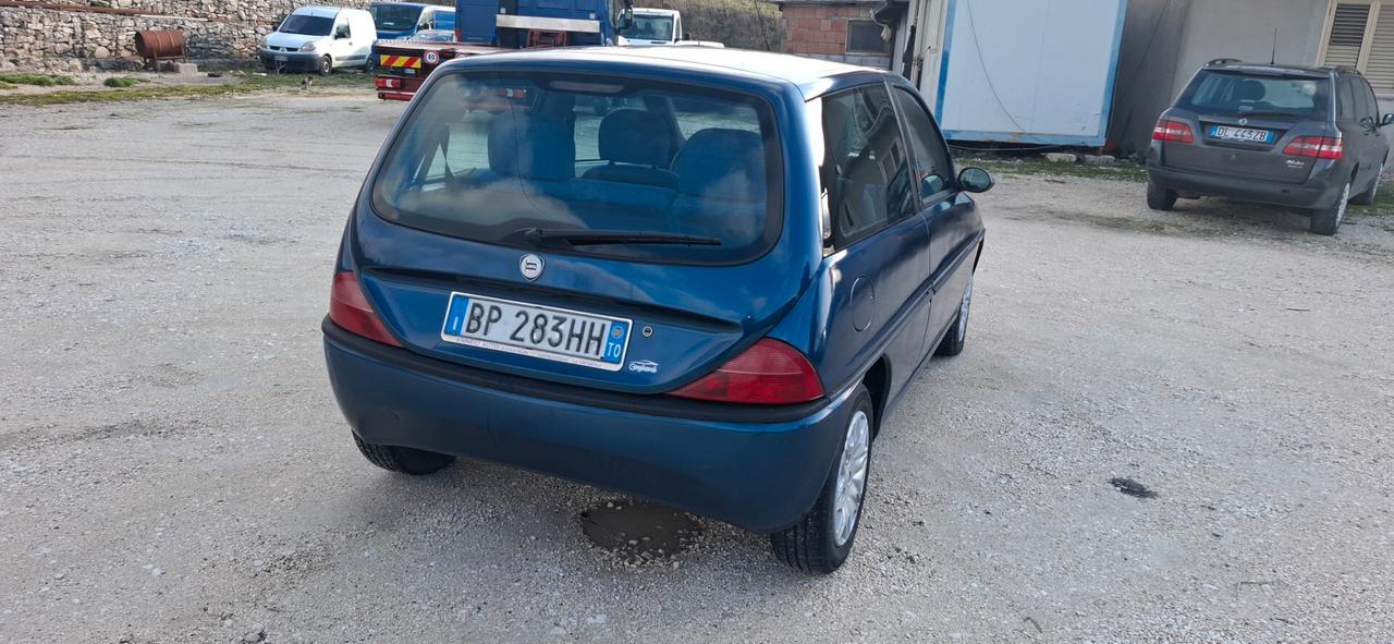 Lancia Y 1.1i cat Elefantino Blu