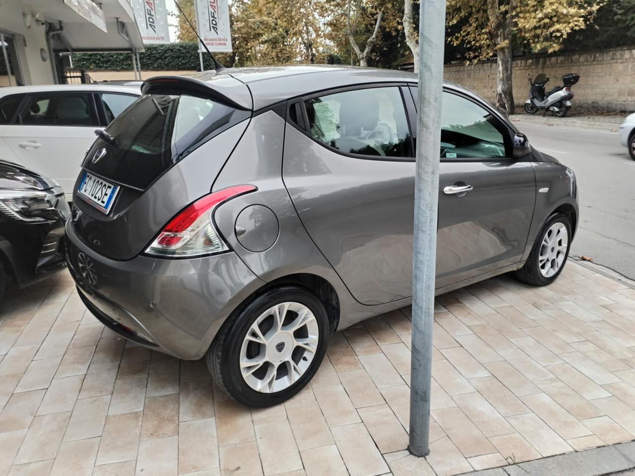 Lancia Ypsilon 1.3 MJT 16V 95 CV 5 porte S&S Platinum