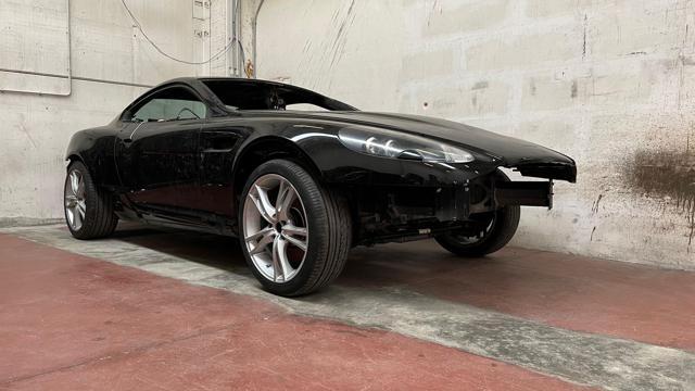 ASTON MARTIN DB9 Coupé Touchtronic