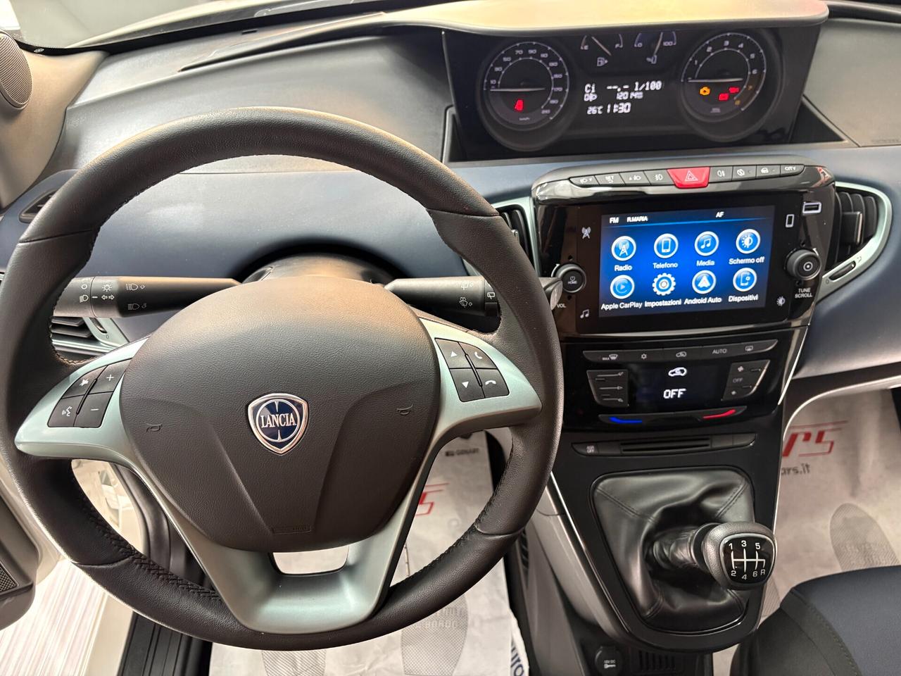 Lancia Ypsilon 1.0 Hybrid 70cv Platino ITALIANA FULL