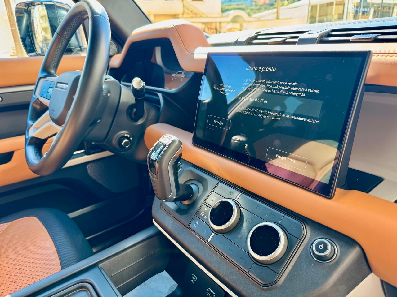 Land Rover Defender 110 3.0D I6 250 CV AWD Auto X-Dynamic HSE