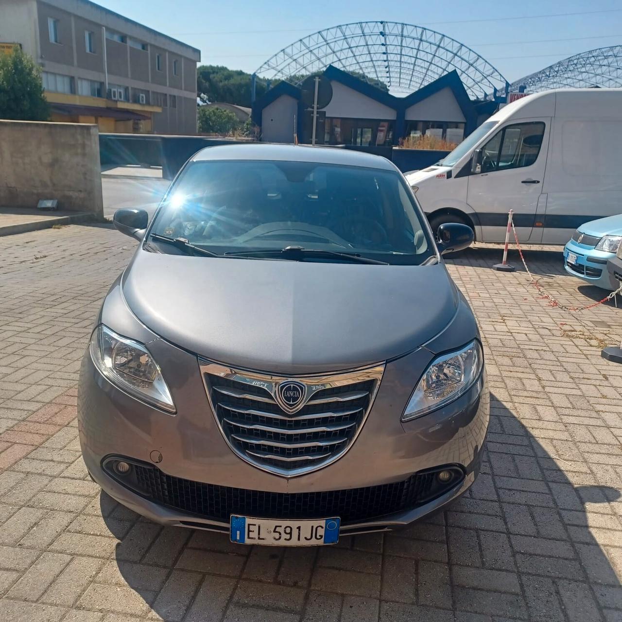 LANCIA YPSILON 1.2 FIRE NEOPATENTATI