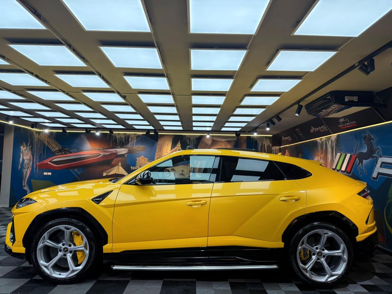 Lamborghini Urus 4.0 (531)