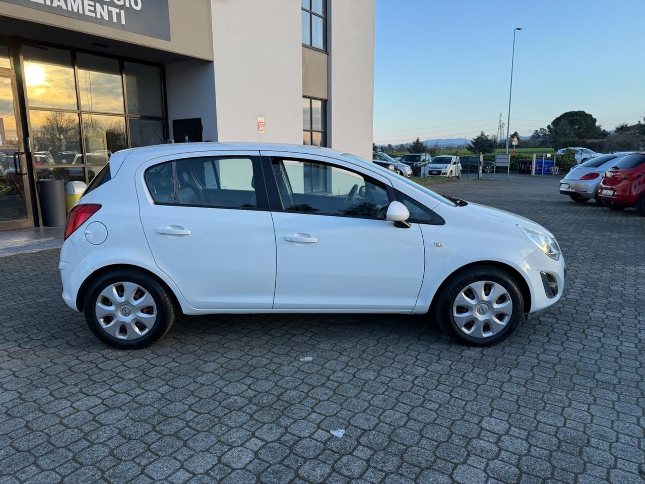Opel Corsa 1.2 b. |5 porte Edition