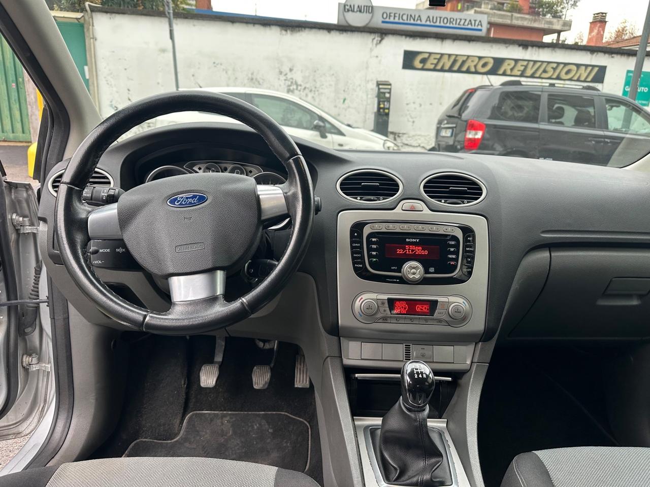 Ford Focus 1.6 (100CV) 5p. Titanium - ok neopatentati