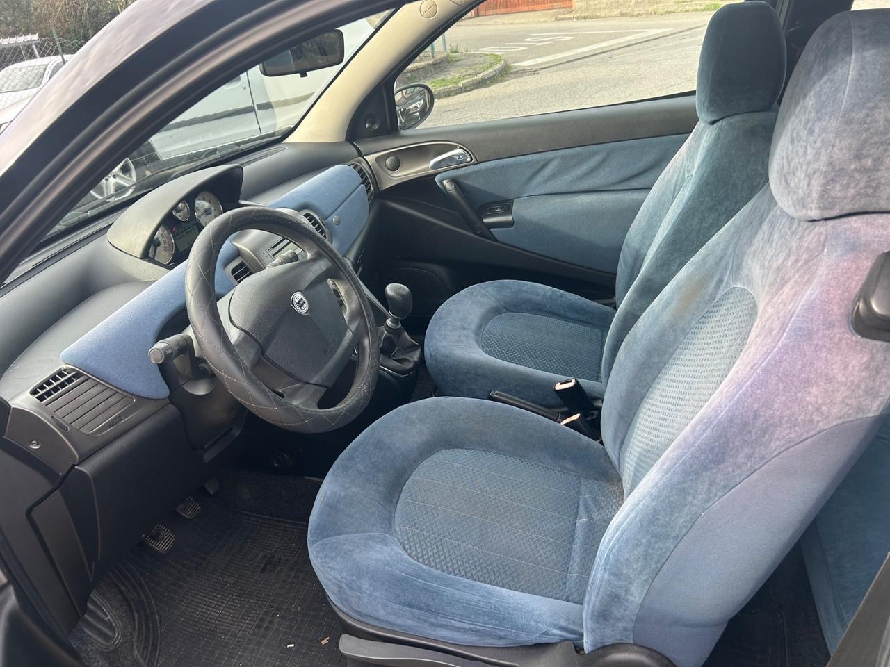 Lancia Ypsilon 1.2 Argento