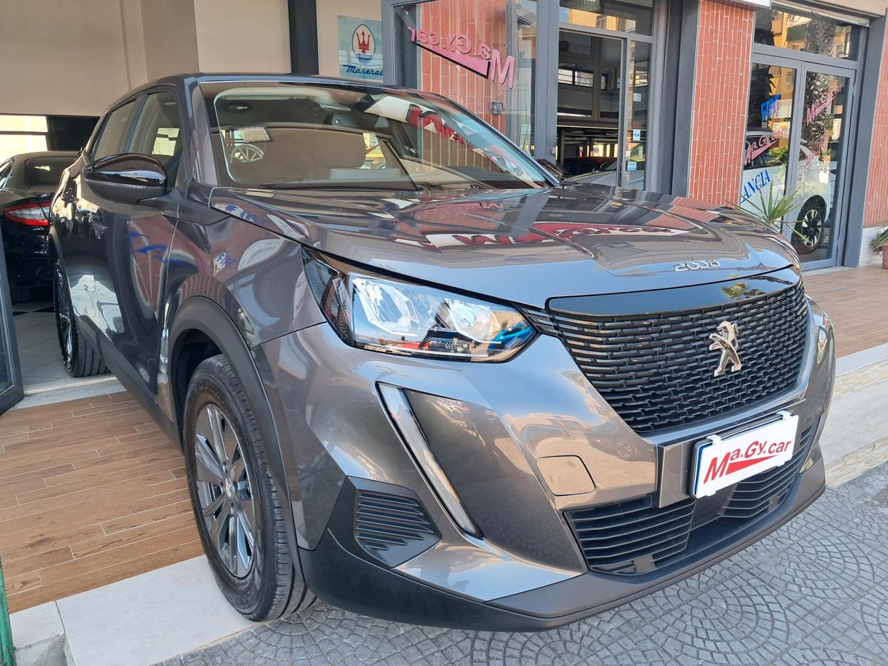 Peugeot 2008 1.2 130 cv EAT8 Active Pack