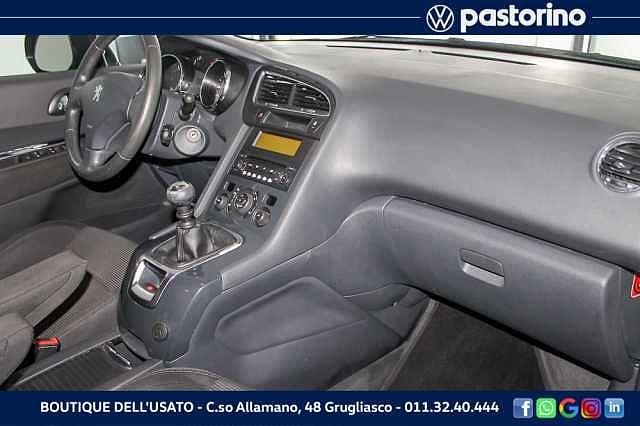 Peugeot 5008 1.6 HDi 110CV Tecno. GANCIO TRAINO