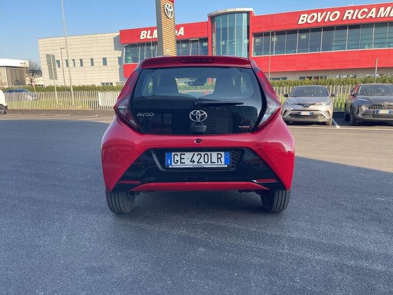 Toyota Aygo Connect 1.0 VVT-i 72 CV 5 porte x-play