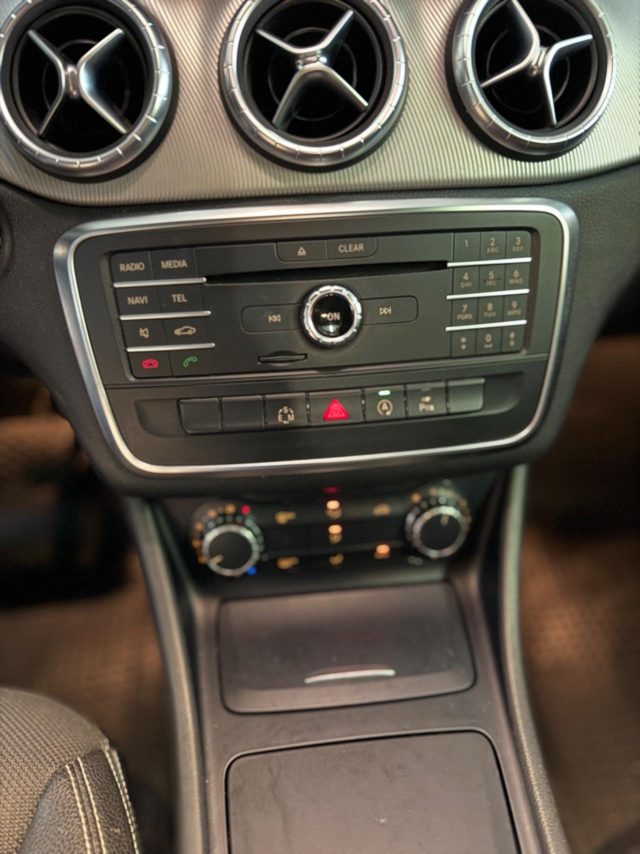 Mercedes-benz CLA 220 CDI Automatic Premium