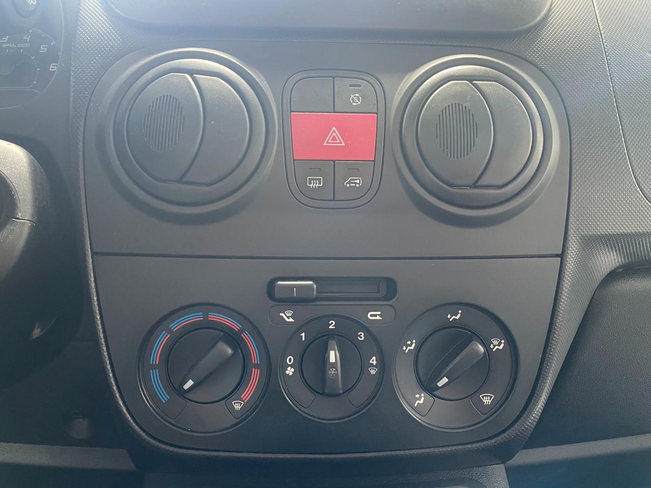 Fiat Fiorino 1.3 MJT 95CV Cargo SX