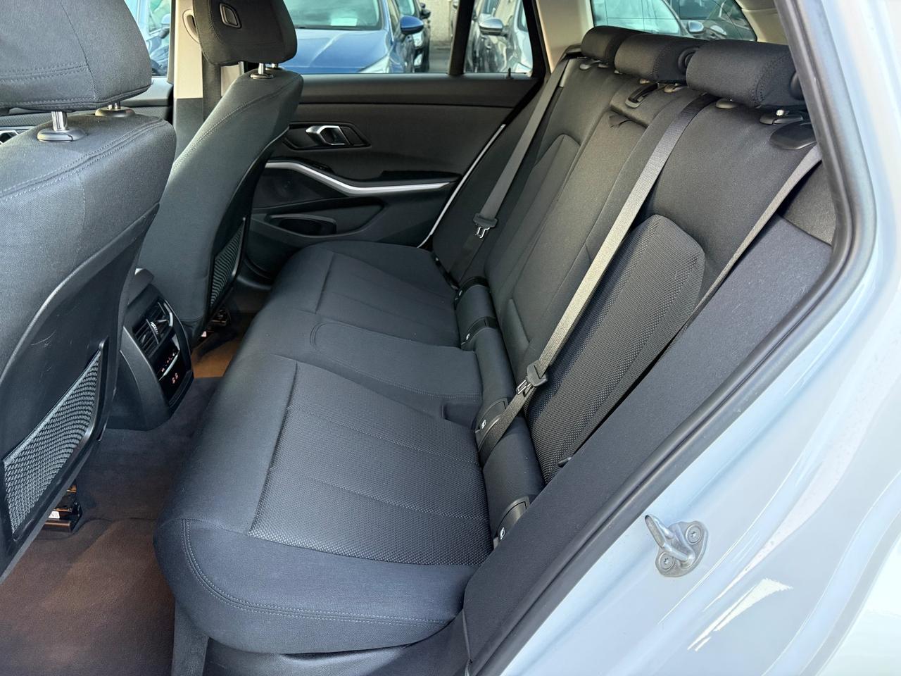 Bmw 318d My23 Automatica Touring Advantage 2.0 150CV