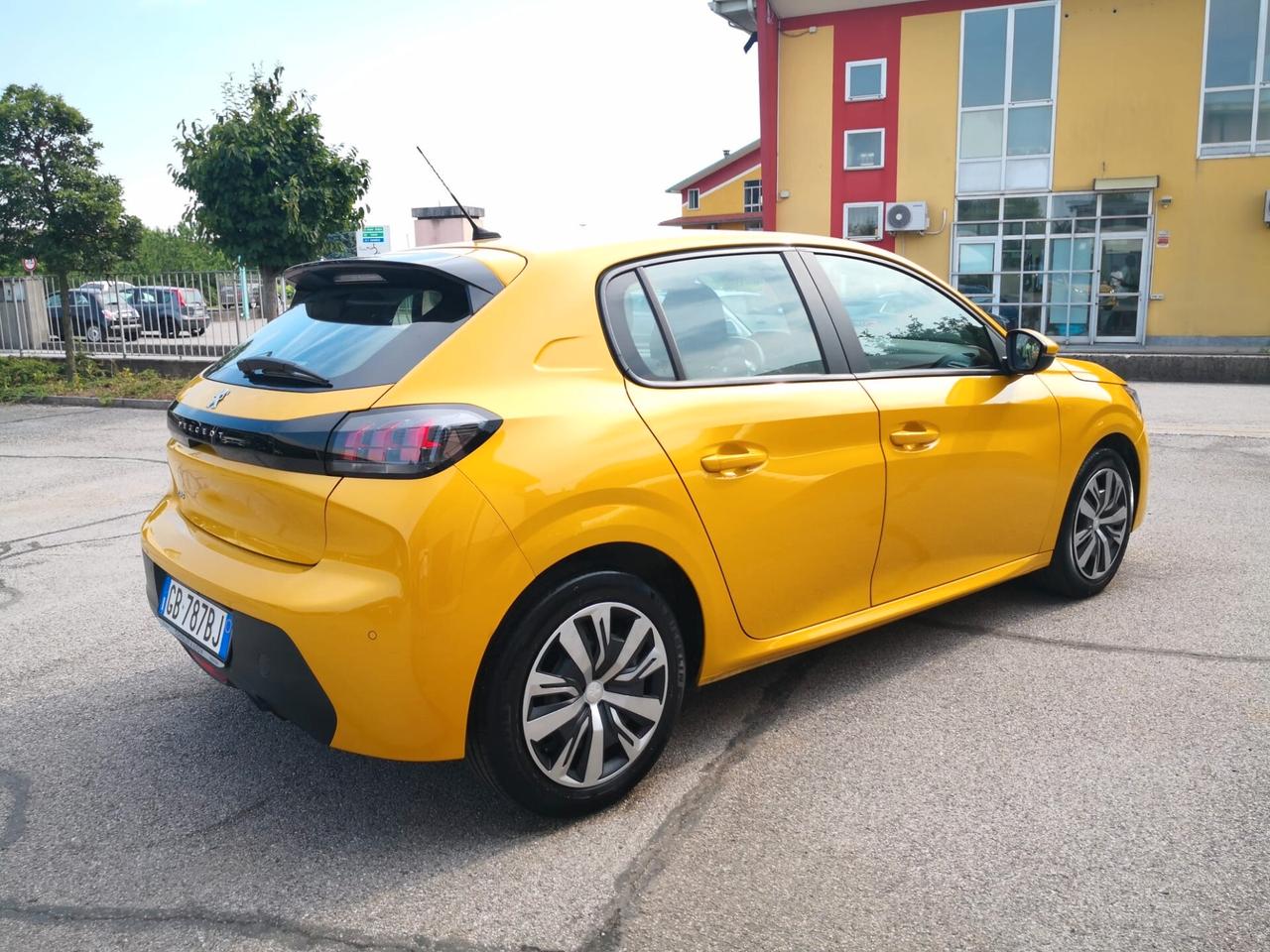 Peugeot 208 1.2 PureTech 75 Stop&Start 5 porte ***NEOPATENTATI***UNIPROPRIETARIO***