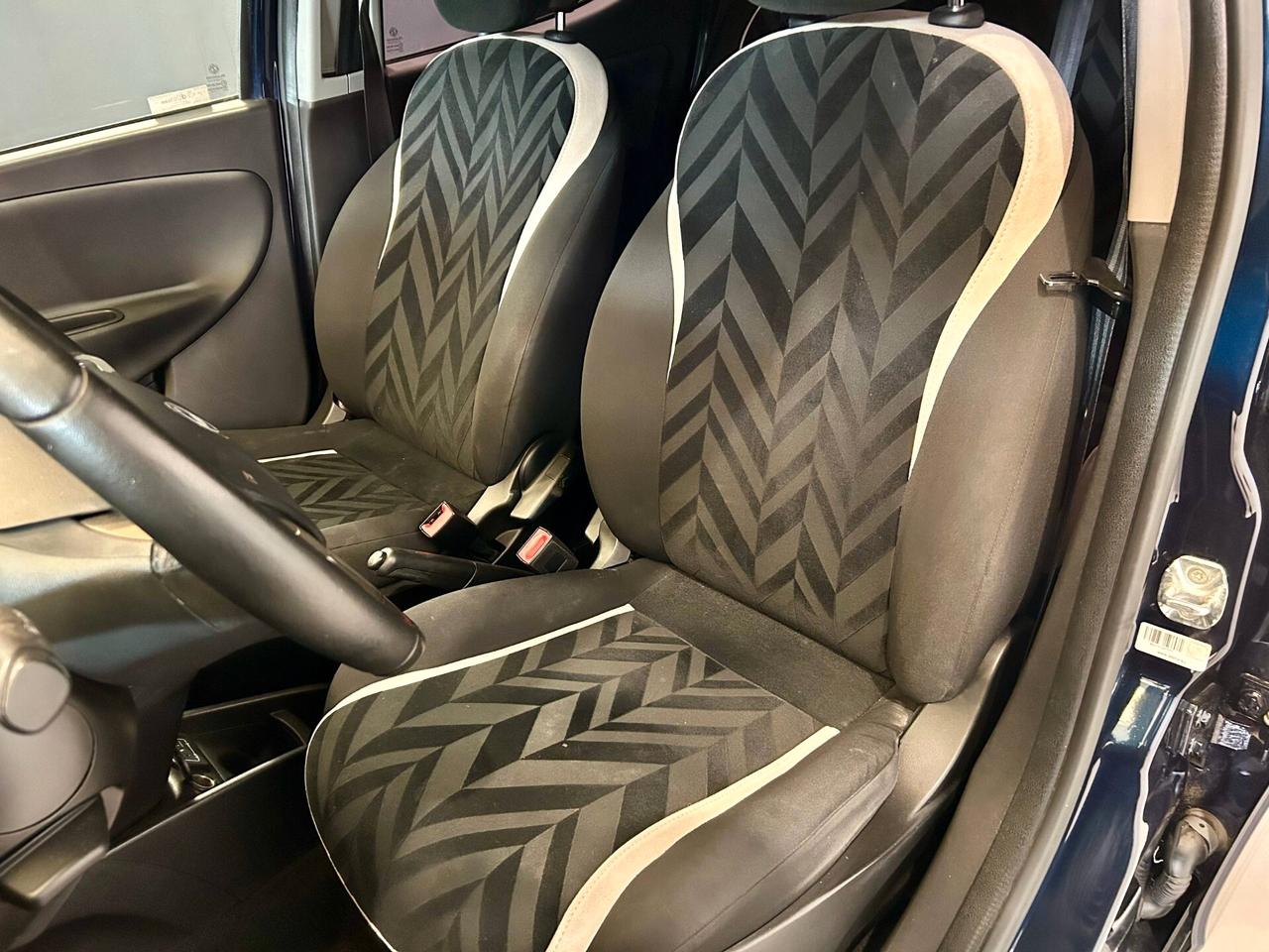 Lancia Ypsilon 1.3 MJT 95 CV E6 Gold *PREZZO PROMO*