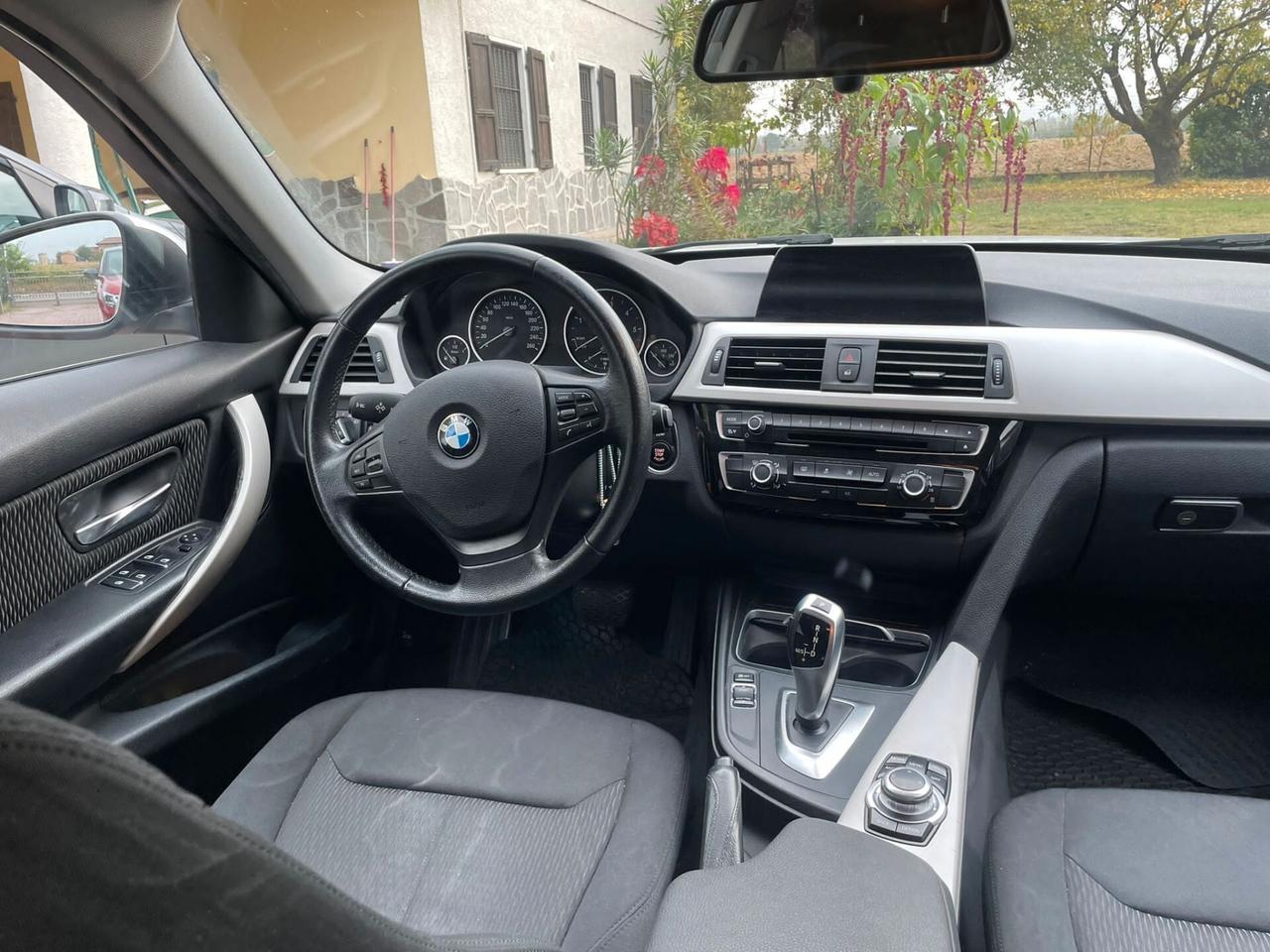 Bmw 318D 2.0 DIESEL DEL 2015