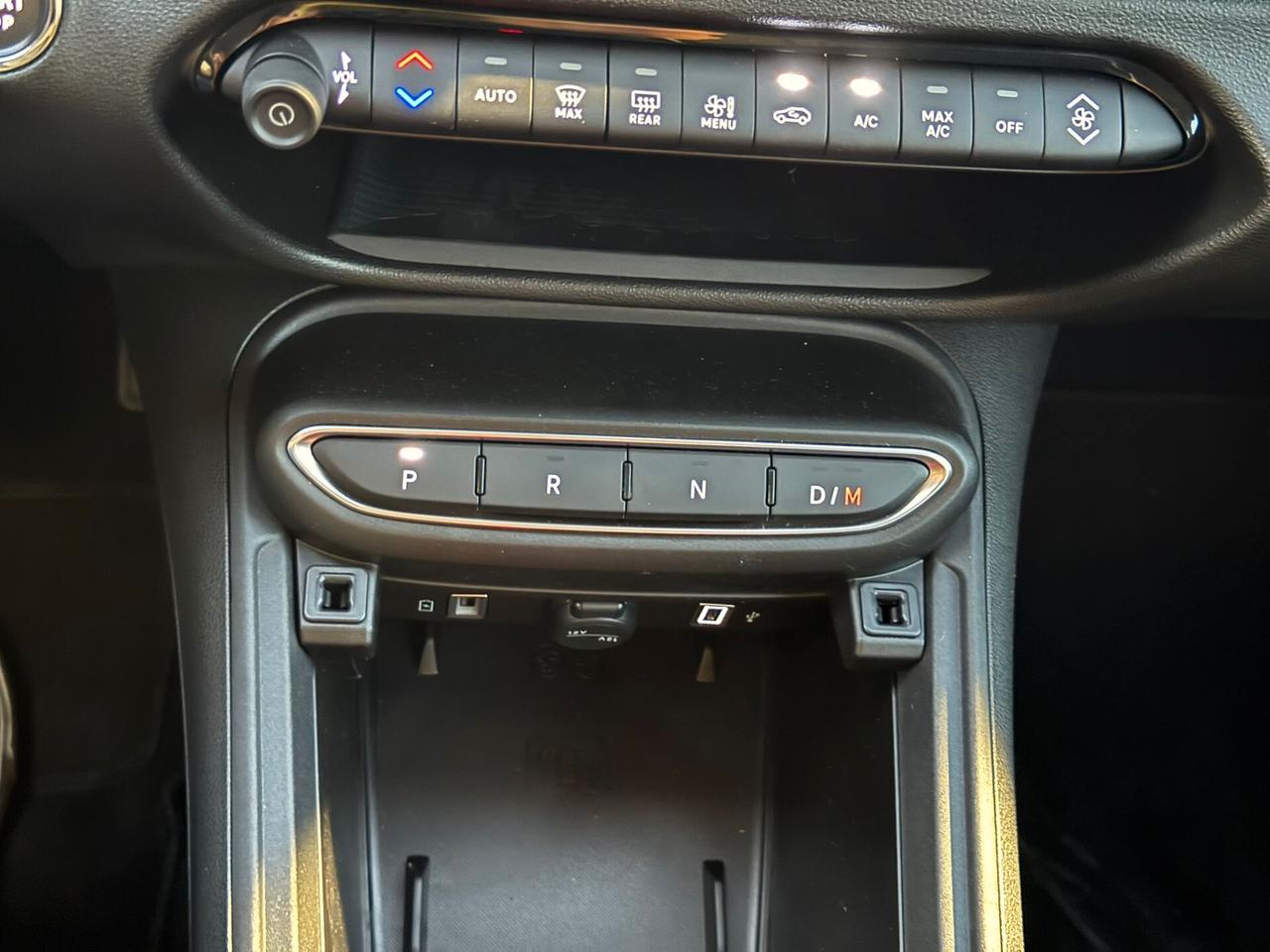 Fiat 600 Hybrid 110 CV DCT MHEV La Prima