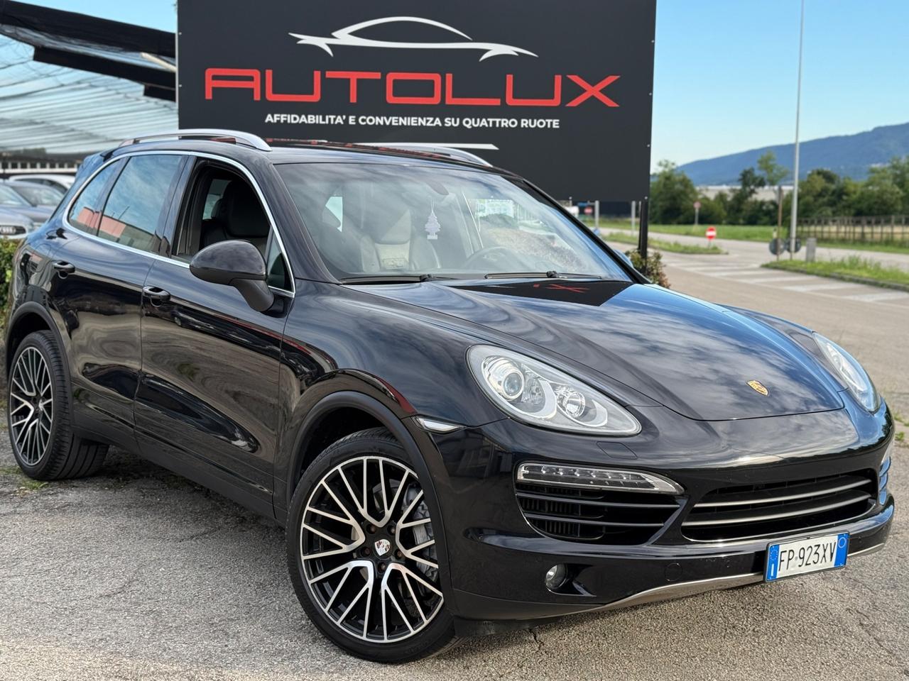 Porsche Cayenne 3.0 Diesel V6 SERVICE PORSCHE