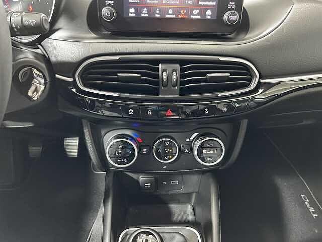 Fiat Tipo 1.0 5 porte Cross