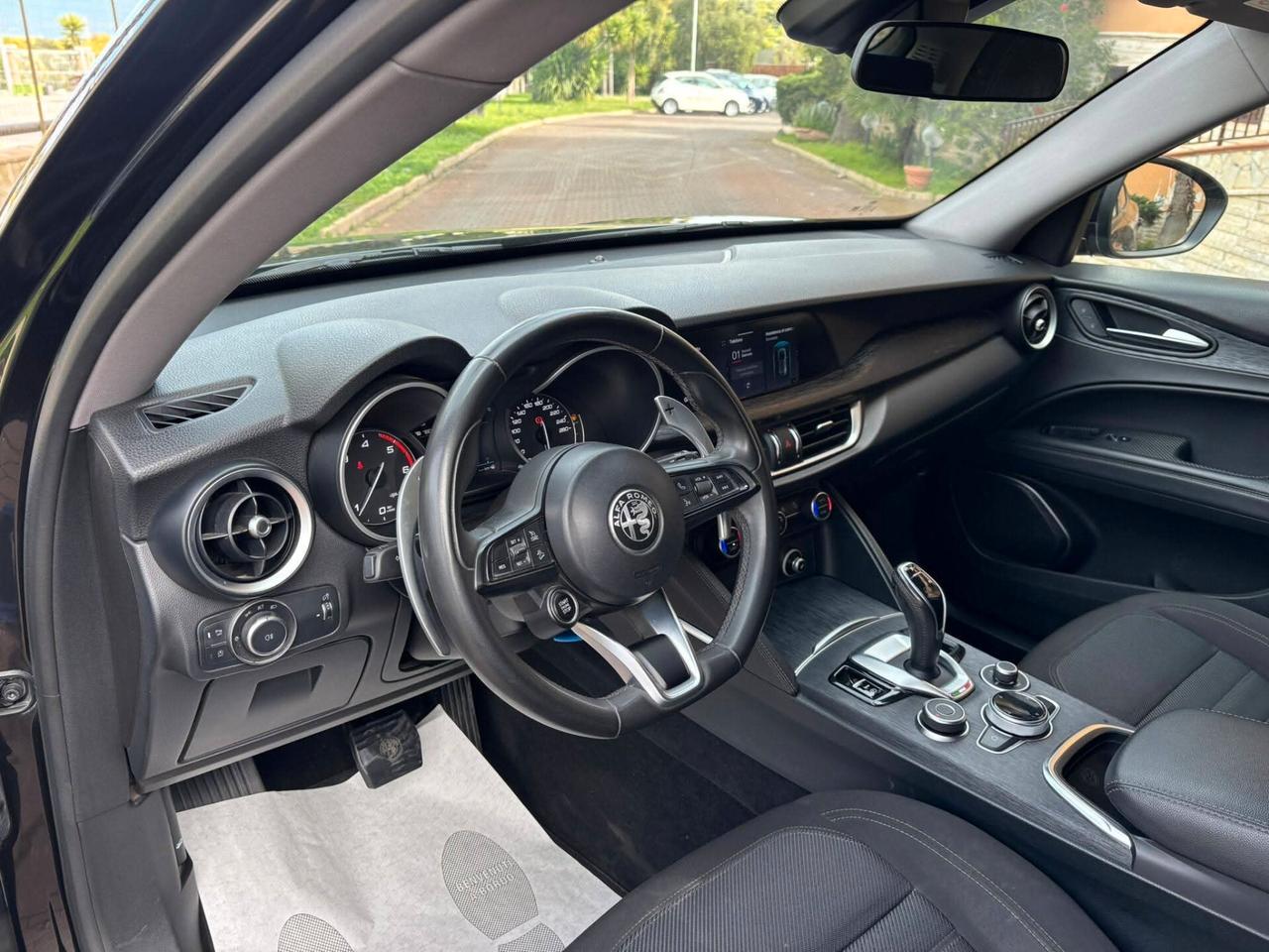 Alfa Romeo Stelvio 2.2 Turbodiesel 160 CV AT8 RWD Super