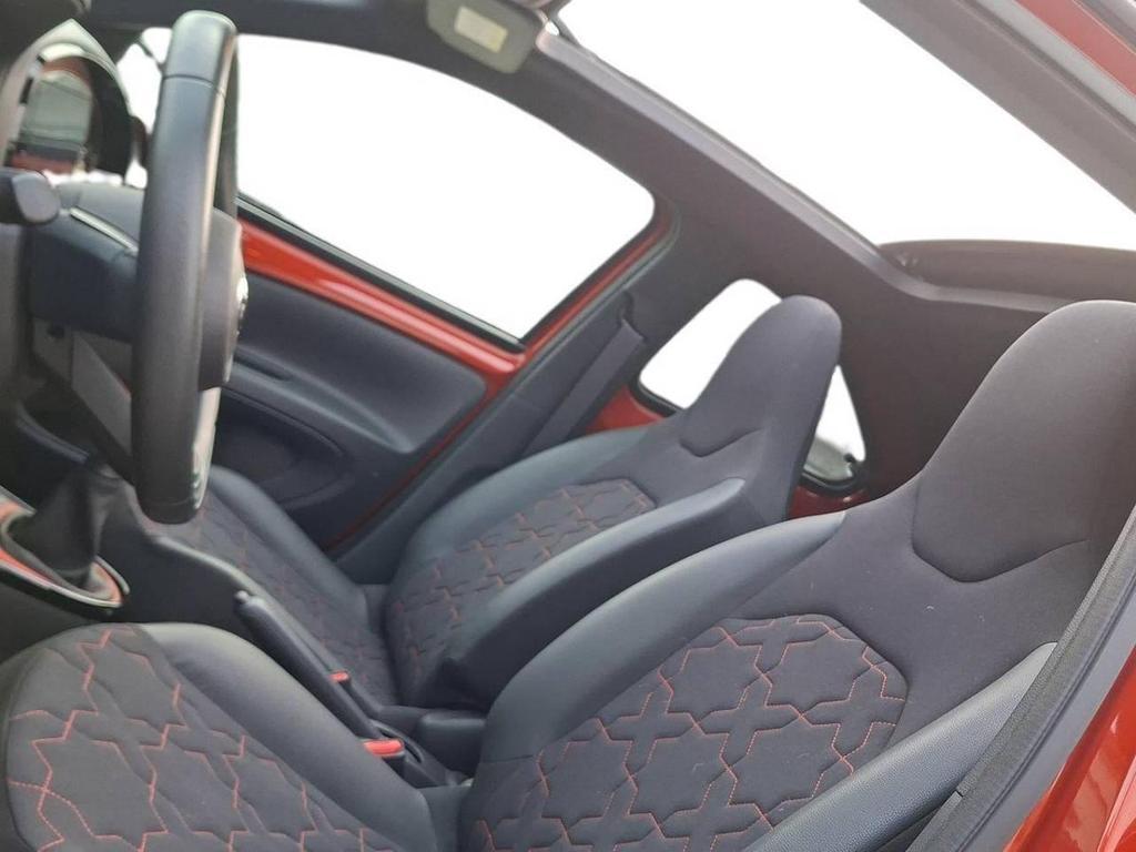 Toyota Aygo X 1.0 Lounge Air
