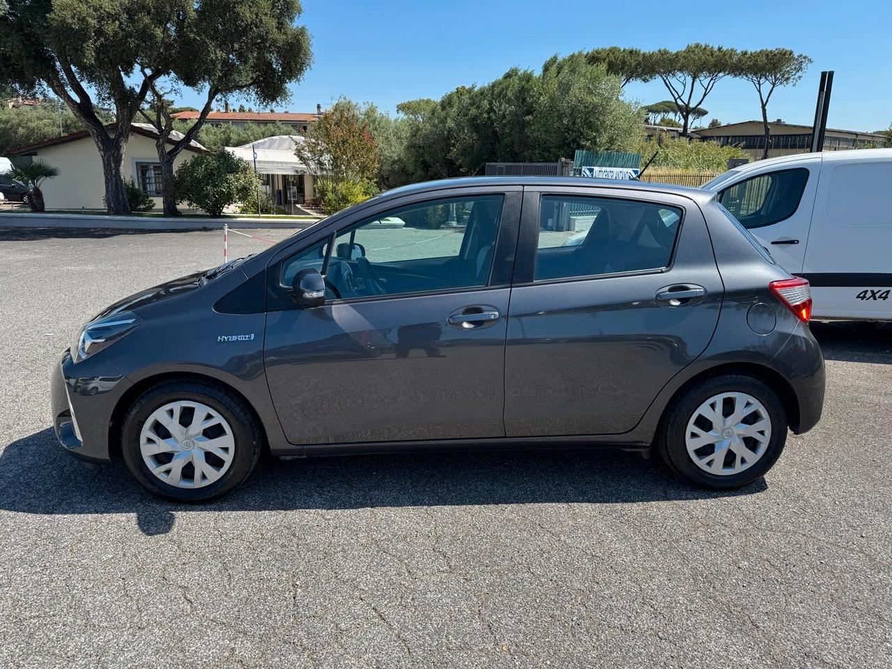 Toyota Yaris 1.5 Hybrid 5 porte Cool PREZZO REALE