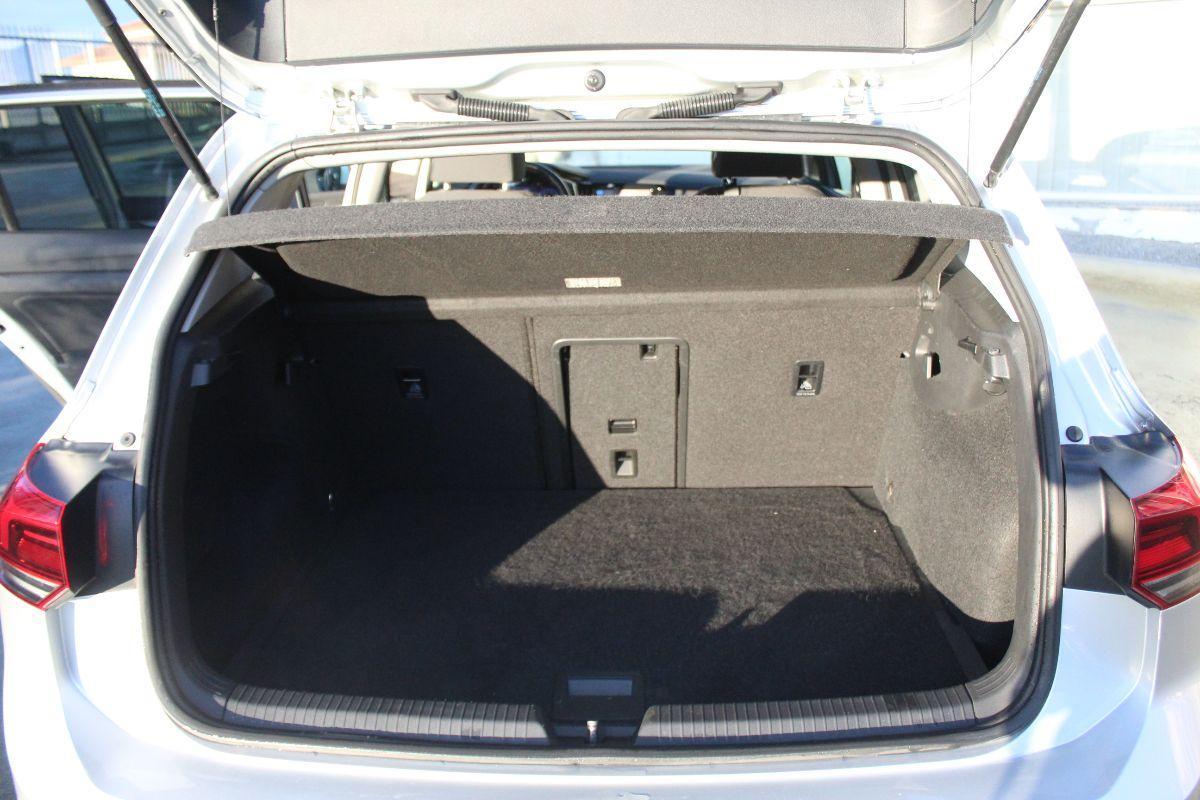 VOLKSWAGEN - Golf - 1.0 TSI EVO Life