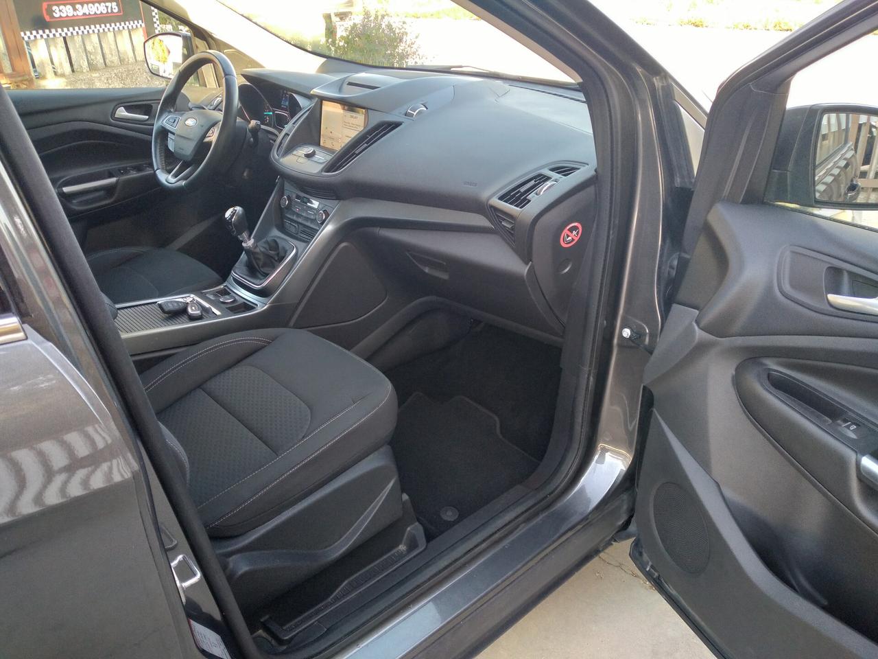 Ford Kuga 1.5 TDCI 120 CV S&S 2WD Titanium