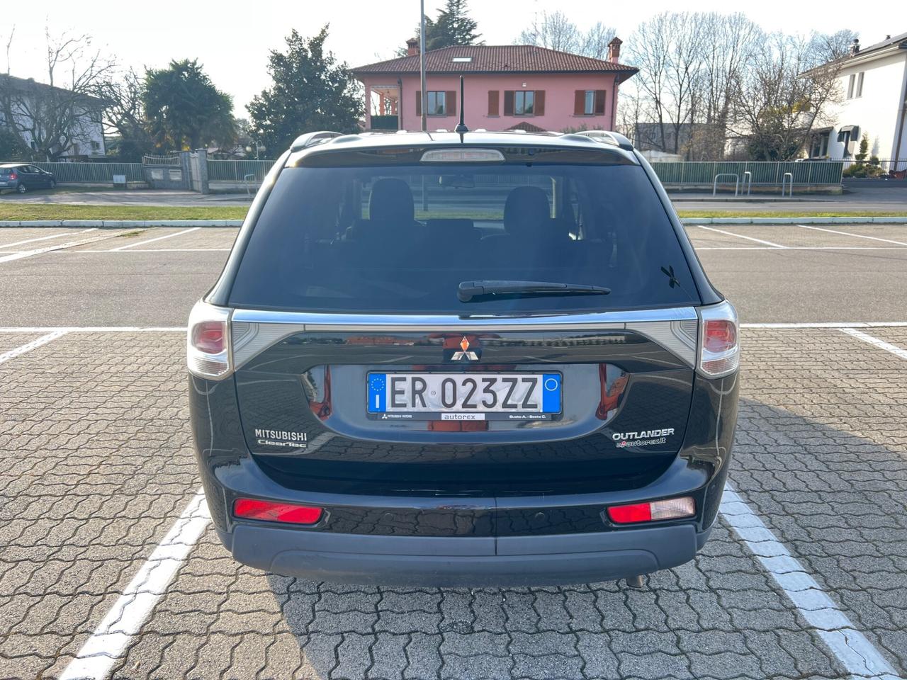 Mitsubishi Outlander 2.0 GPL 2WD Automatik*Start&Stop*Bizona