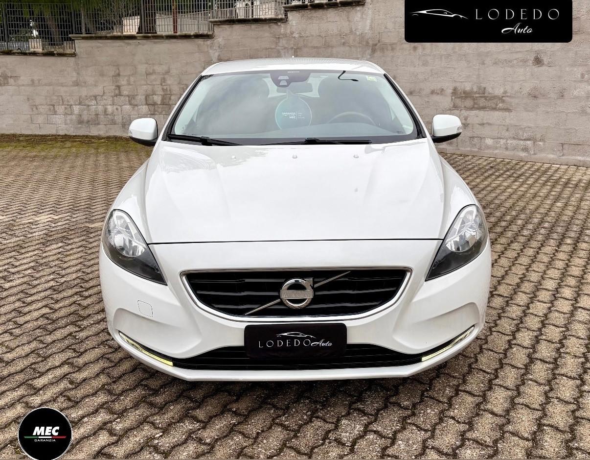 Volvo V40 D2 1.6 Momentum - 2013