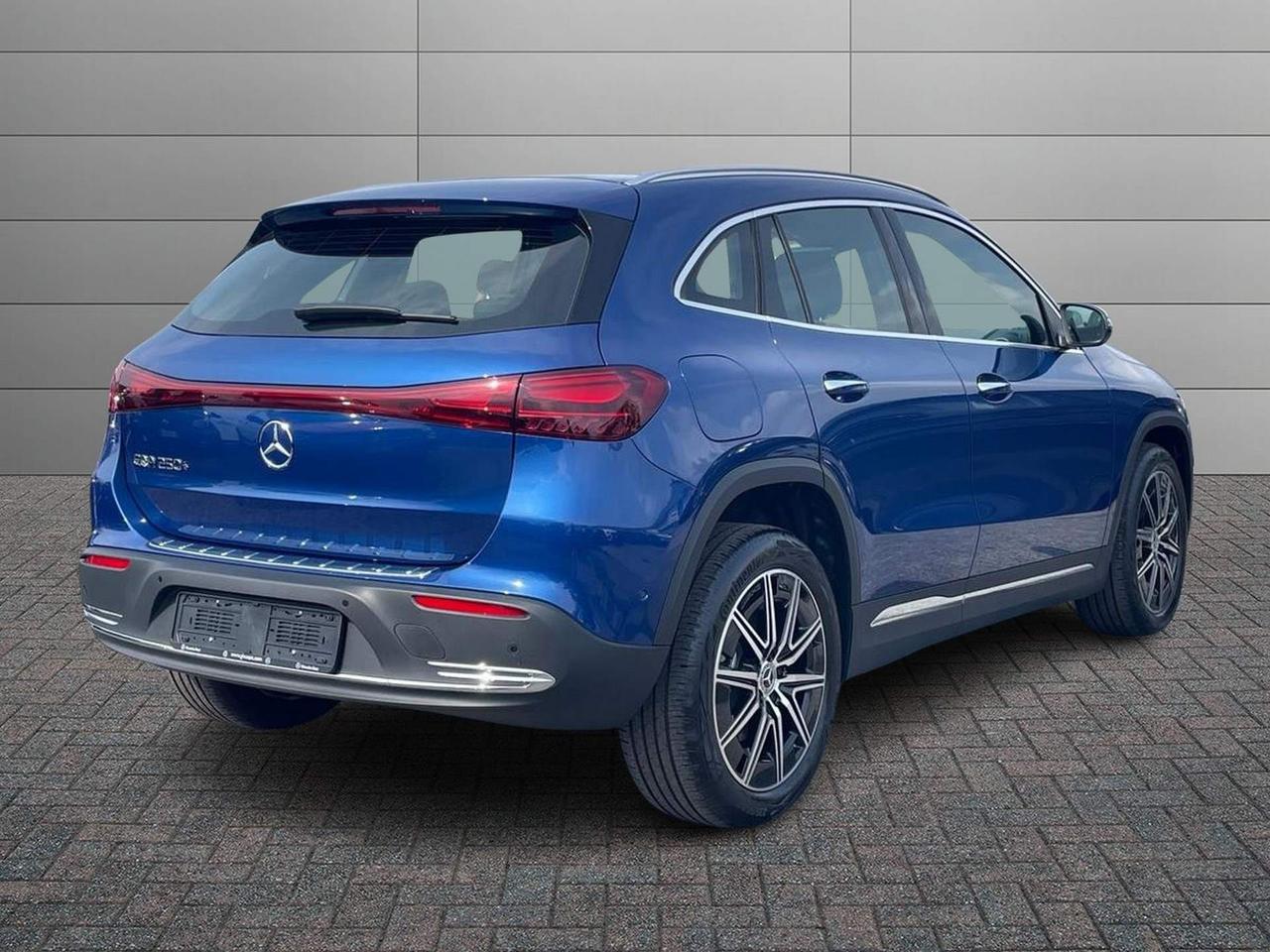 Mercedes-Benz EQA 250+