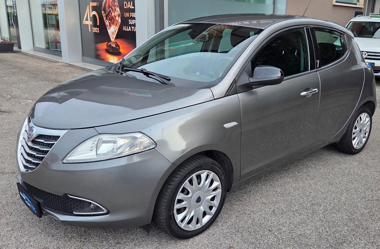 Lancia Ypsilon 1.2 69 CV 5 porte GPL EURO6 Elefantino